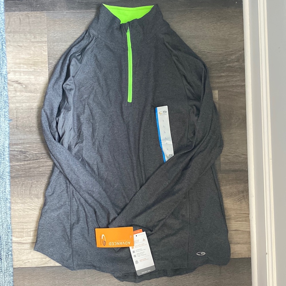 Women’s high performance long sleeve top